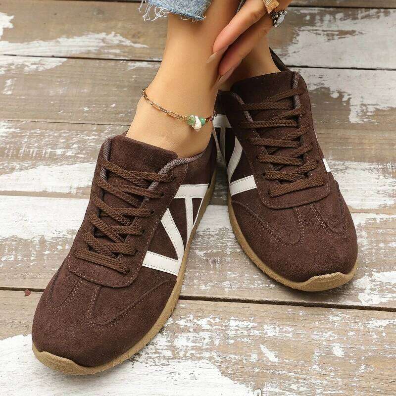 2025 New Spring and Autumn Lightweight Anti slip Sports Fashionable Retro Hot Selling Casual Shoes