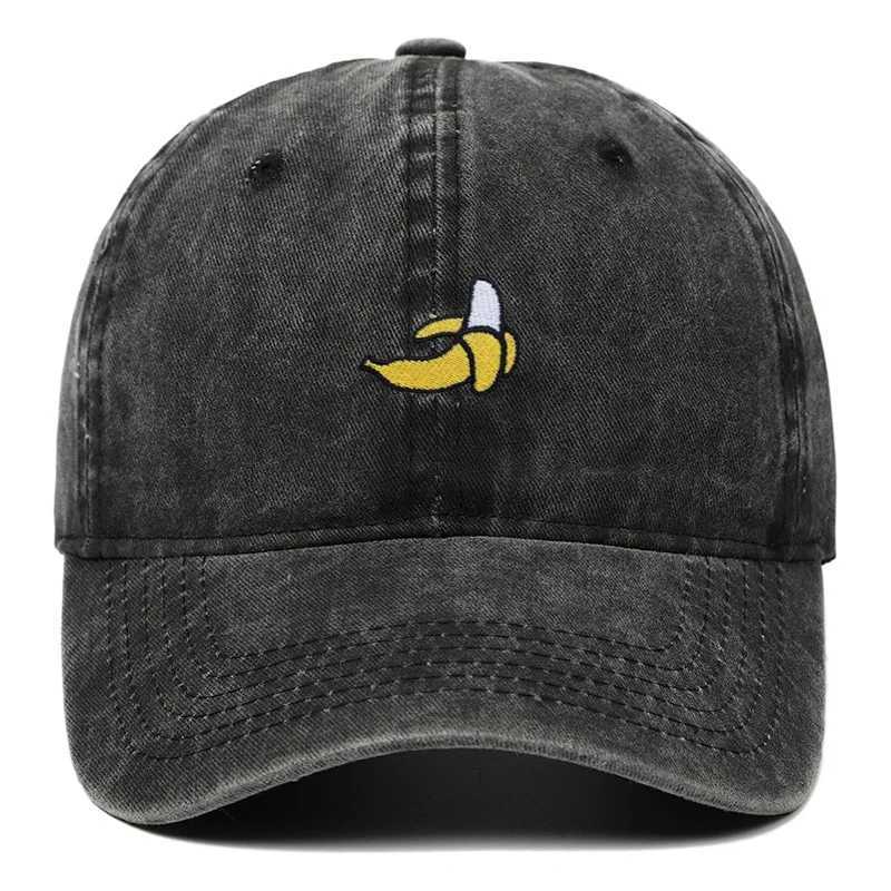 Banana Embroidered Baseball Hats for Men and Women Outdoor Sunshade Duck Tongue Hats Outdoor Travel S260306
