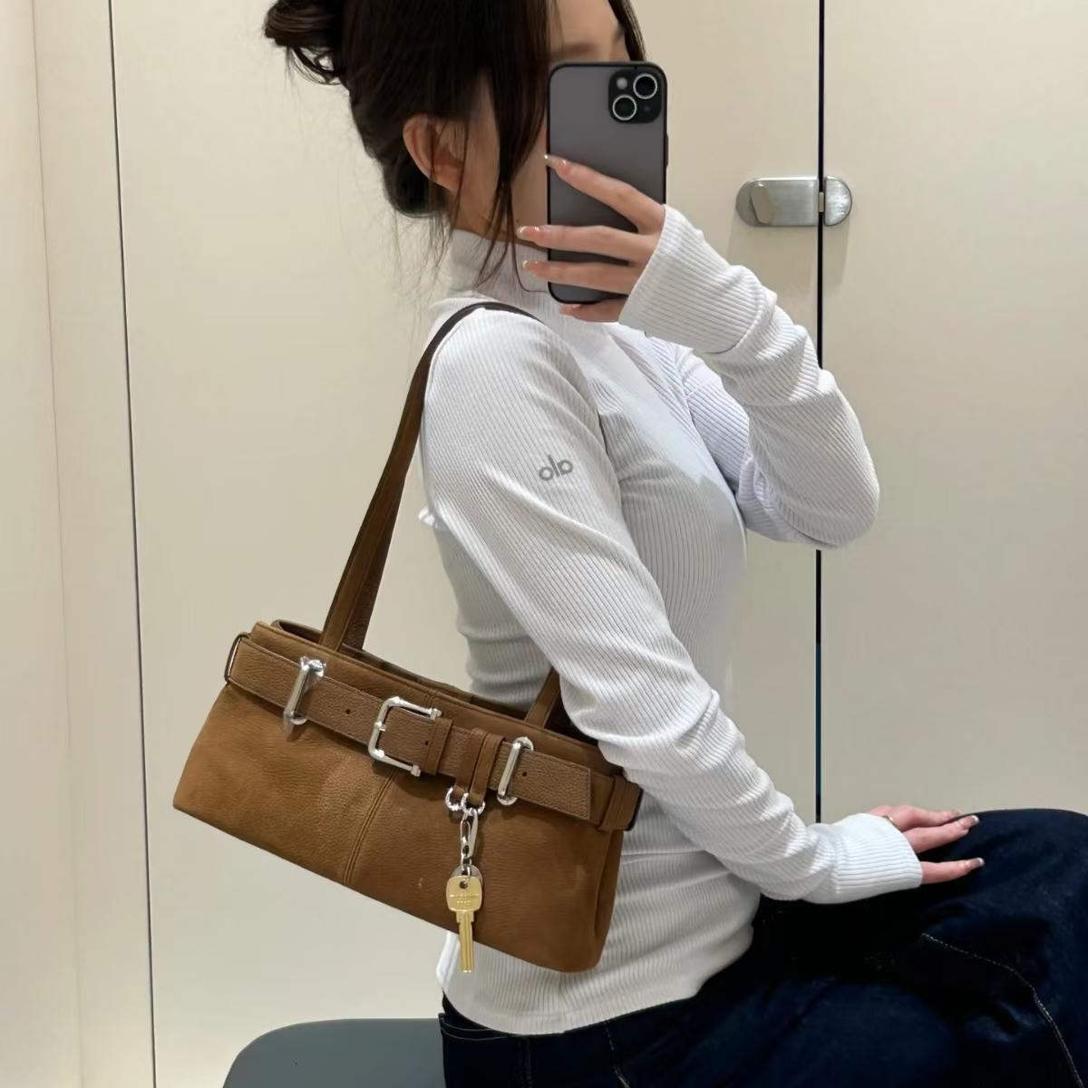 2026 Korean Blogger's Same Style Underarm Biker Bag For Women, Niche High-end Feel, With Key Belt Buckle, Single Shoulder Handbag, Luxury Handbag