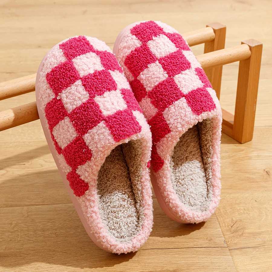 Fashion Retro Checker Womens Winter Warm Home Slippers Couple Indoor Bedroom Plush Anti-slip Soft Sole Leisure Shoes Men S260305