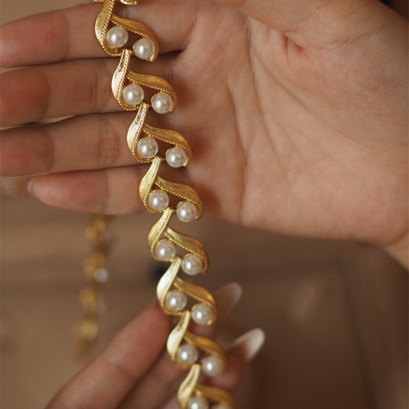 Monet-Inspired Vintage Necklace with Matching Ear Clips - Elegant French Design