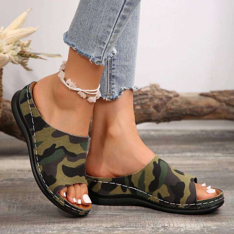 2026 New Fashion Casual Women's Summer Comfort Platform Flat Sandals with Lightweight Non-Slip Beach Shoes