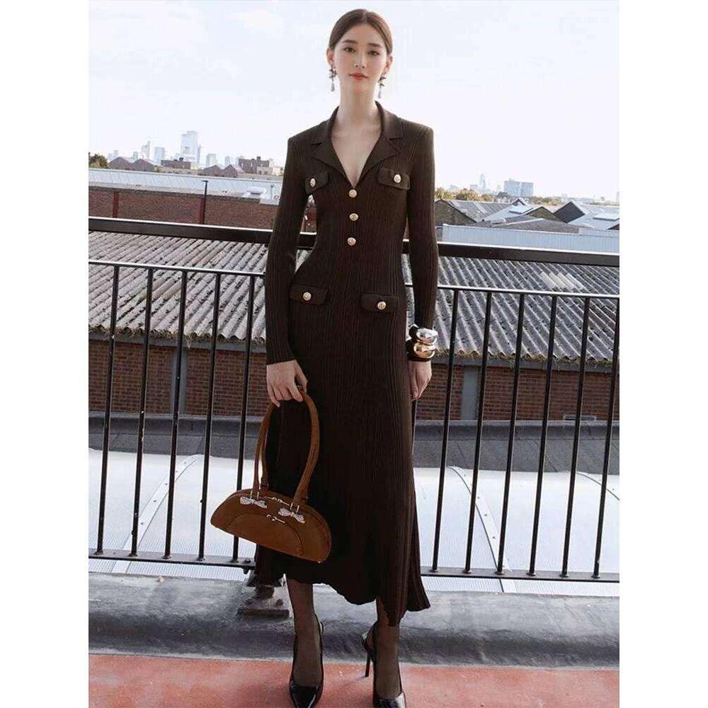 Stretch Slim Knit Dress Temperament Elegant Metal Buttons Decorated V-Neck Long-Sleeved Women's Dresses Spring New Mdng260306
