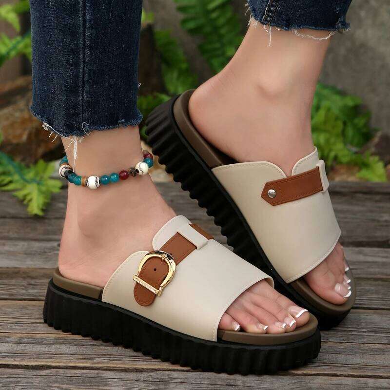 2025 New Women's Fashion Versatile Slippers Outdoor Color blocked Thick Bottom Casual Sandals