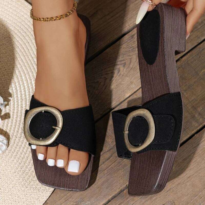 Ladies 2026 Summer New Fashion Elegant Open Toe Round Head Metal Decorative Slippers Beach Casual Women Sandals