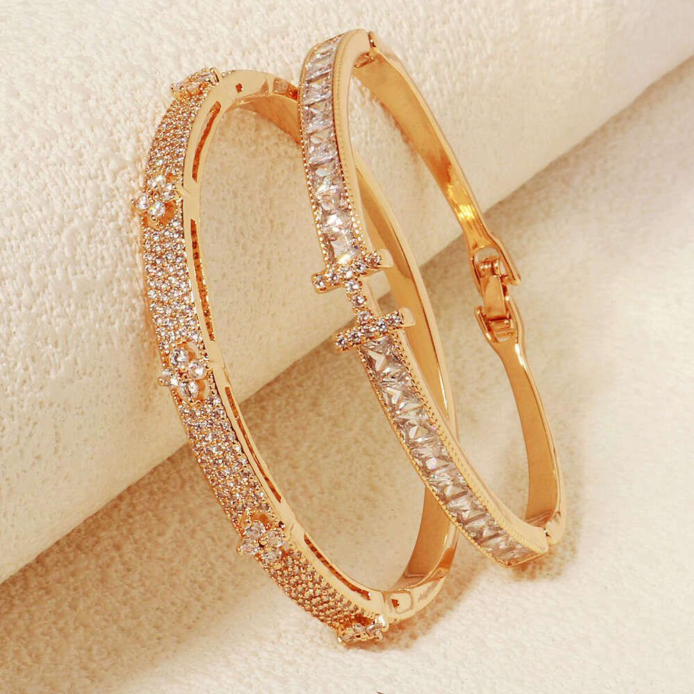Fashion Metal Light Luxury High-End Copper Bracelet, Inlaid Zirconia Gold Plated Open Cuff, Versatile Jewelry for Women