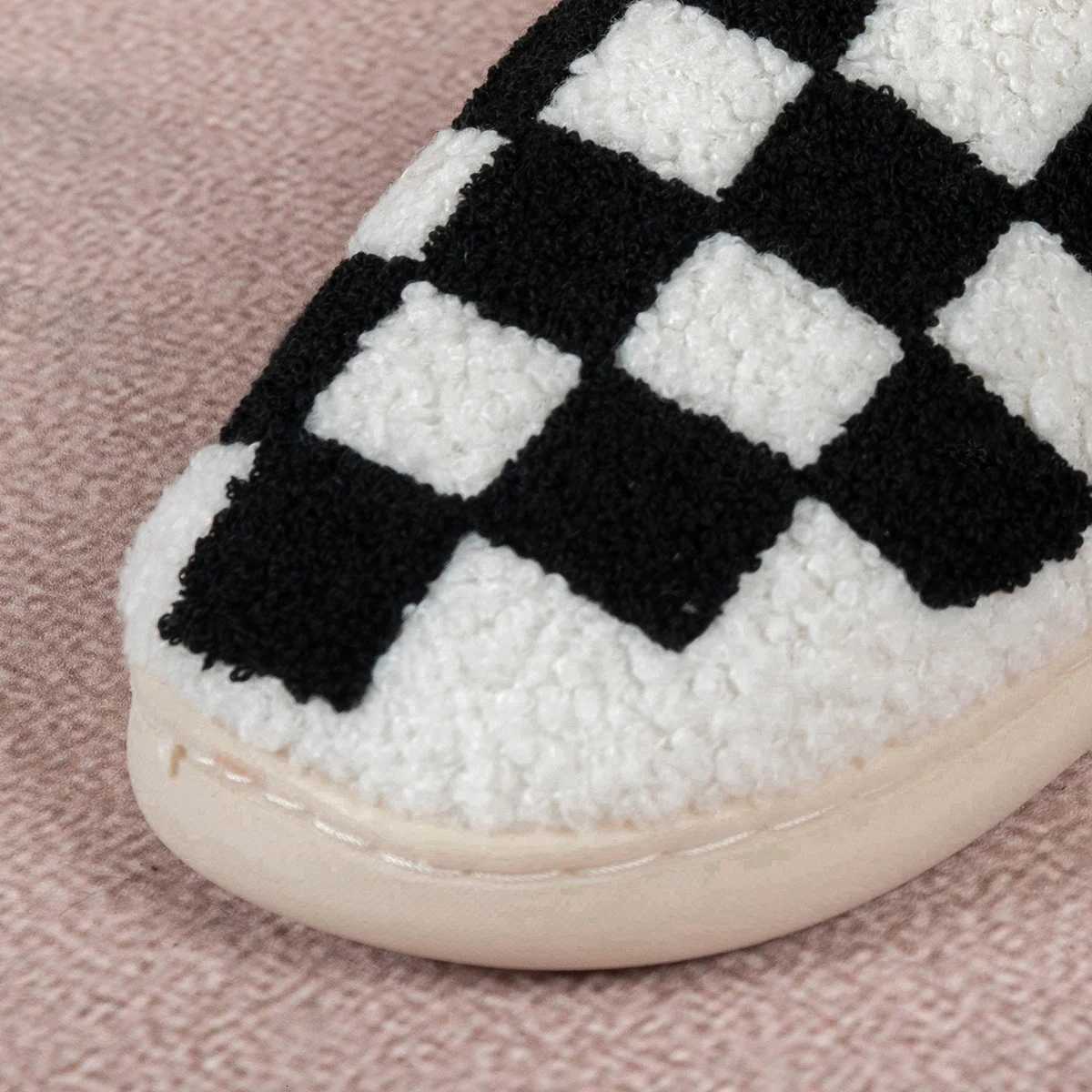 Checker Board Classic Pattern Winter Couples Slippers Girl Fashion Women Bedroom Warm Comfy Soft Indoor Fuzzy Casual Home Shoes S260305