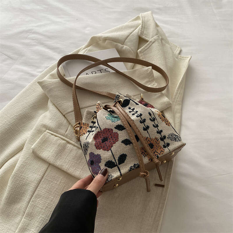 Tote New Chinese Style Fabric Ethnic Inspired Cotton Linen Shoulder And Crossbody Trendy New Drawstring Bucket Bag Niche Women S Bag