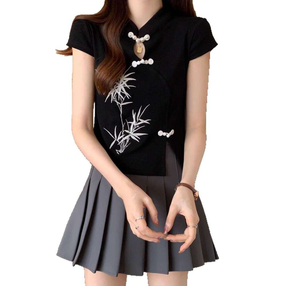 New Slim Fit Short Sleeve Chinese Sle ort Sve Embroidered Slim Fit Women's T-irt Summer 2026 Faion Trend Split Opening qipaoTop Ladies' irt