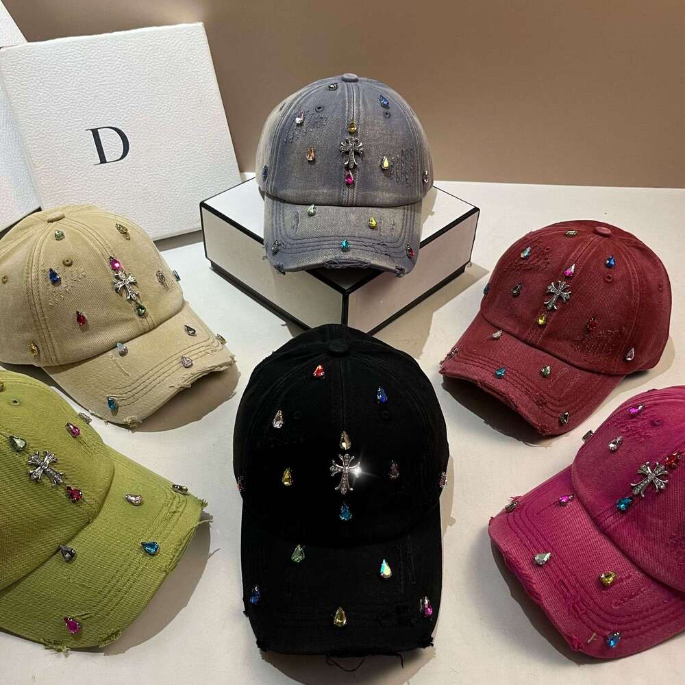 Cross-shaped personalized baseball cap Versatile hats for women New spring-summer model with water drop rhinestones Accessory for City Walk & Coffee D