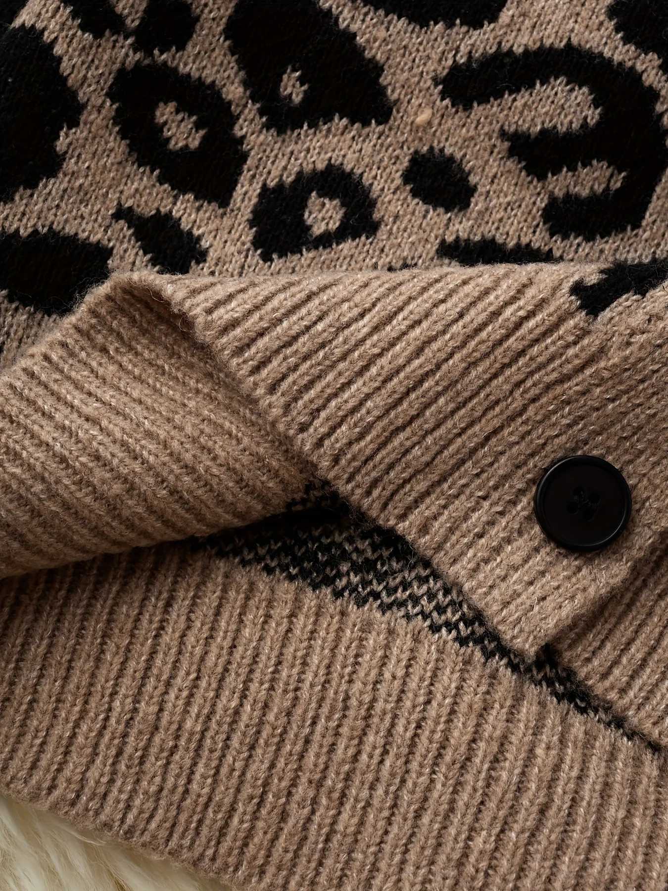 Loose leopard print fashion mid-length knitted cardigan womens spring autumn lazy V-neck casual knitted sweater coat M260306