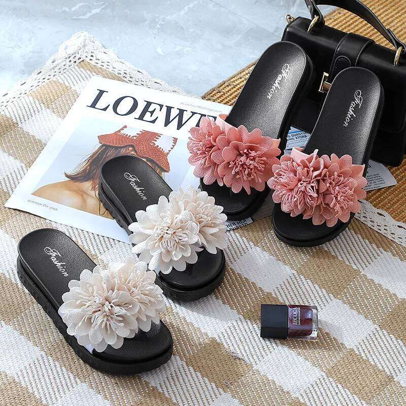 Women's Flower Decor Wedge Slippers 2025 Summer Chunky Platform Sandals Woman Plus Size 43 Non Slip Thick Bottom Beach Slides