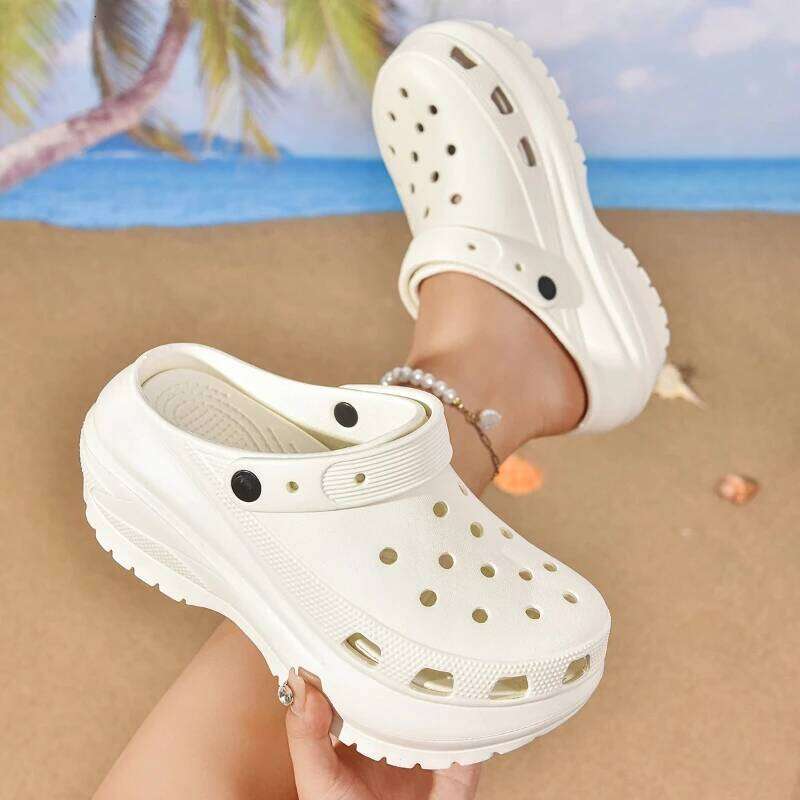 Women Thick Bottom Anti-Slip Summer Outdoor Beach Breathable Mesh Slip-On Wear-resistant Sandals Comfortable Shoes