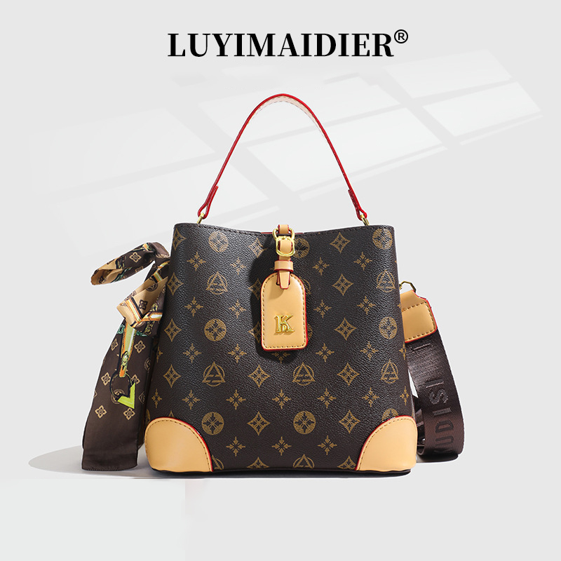 LUYIMAIDIER 2026 Hot Printed Versatile Fashion Designer Tote Bag Large Capacity Casual Retro Women's Shoulder Bag