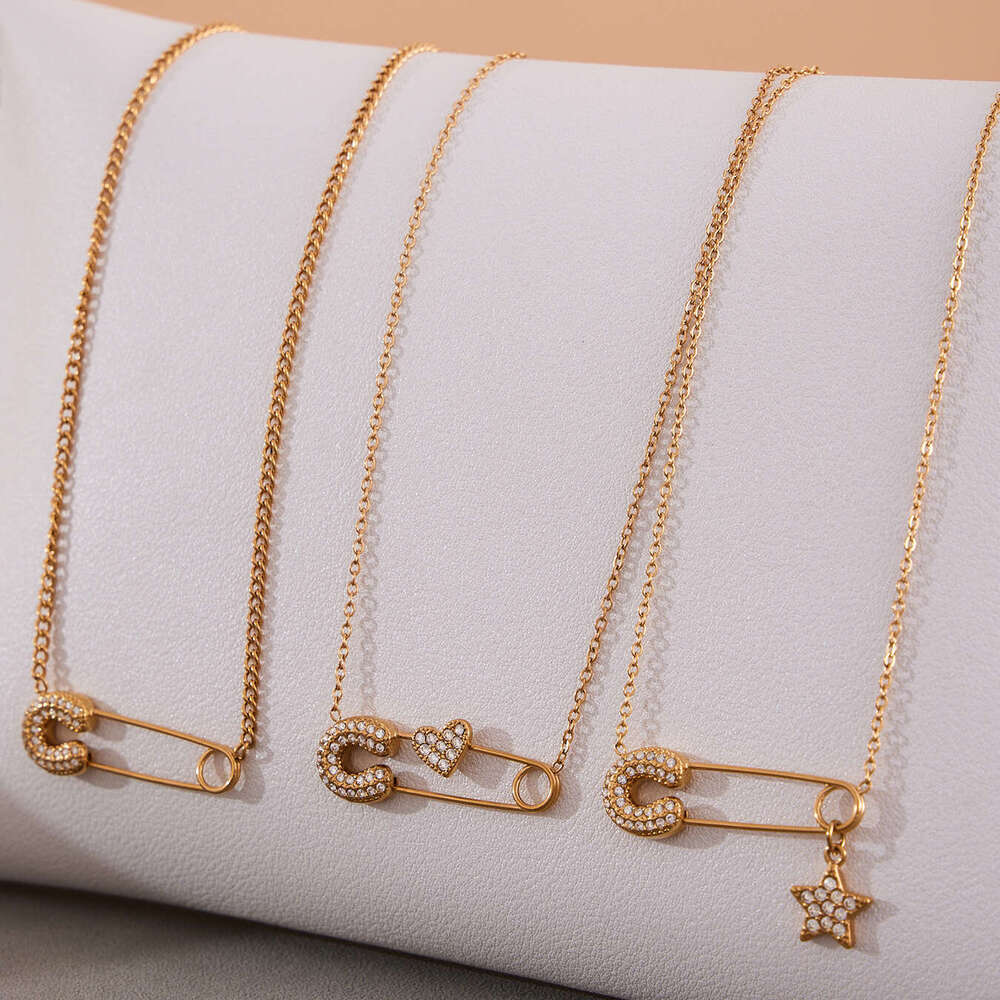 Cube Fashion Versatile Paperclip Necklace Women, Light Luxury Niche Personality Heart Star Pendant Clavicle Chain Accessory for Women