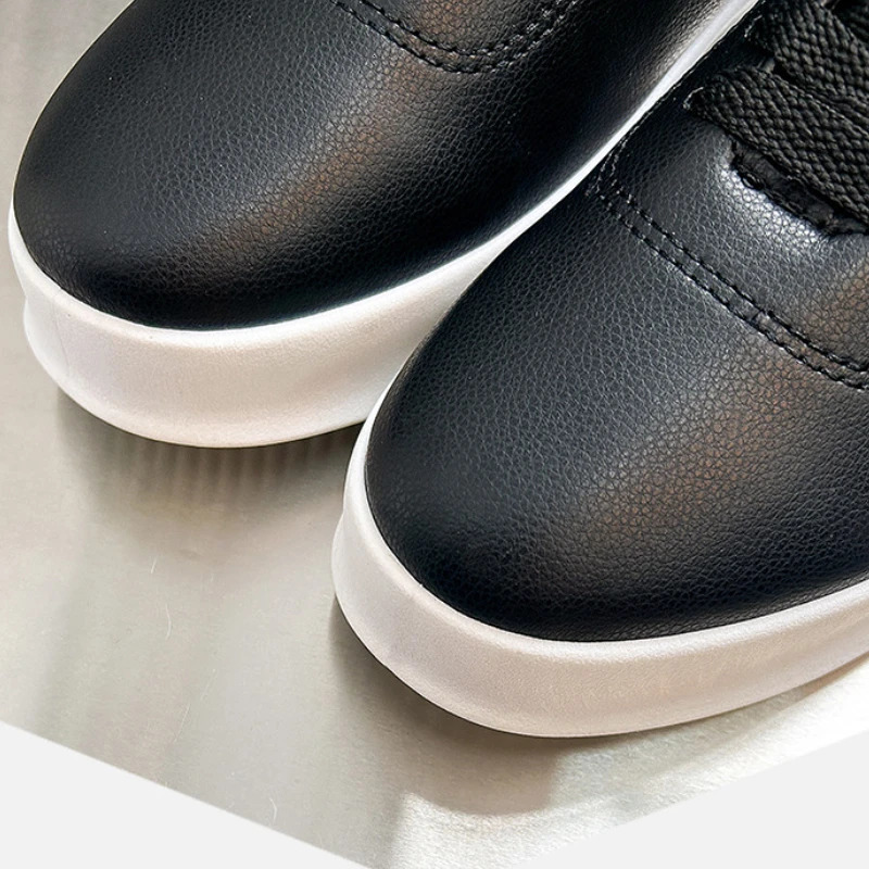 Fashion Black Casual Shoes for Men Outdoor Comfortable Men Sneakers Non-slip Walking Shoes Lace-Up Men Sport Shoes 260305