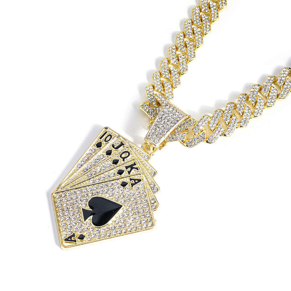 Hot-selling men's poker card necklace pendant, high-quality, fashionable, diamond-encrusted, exclusively for cross-border hip-hop jewelry, person