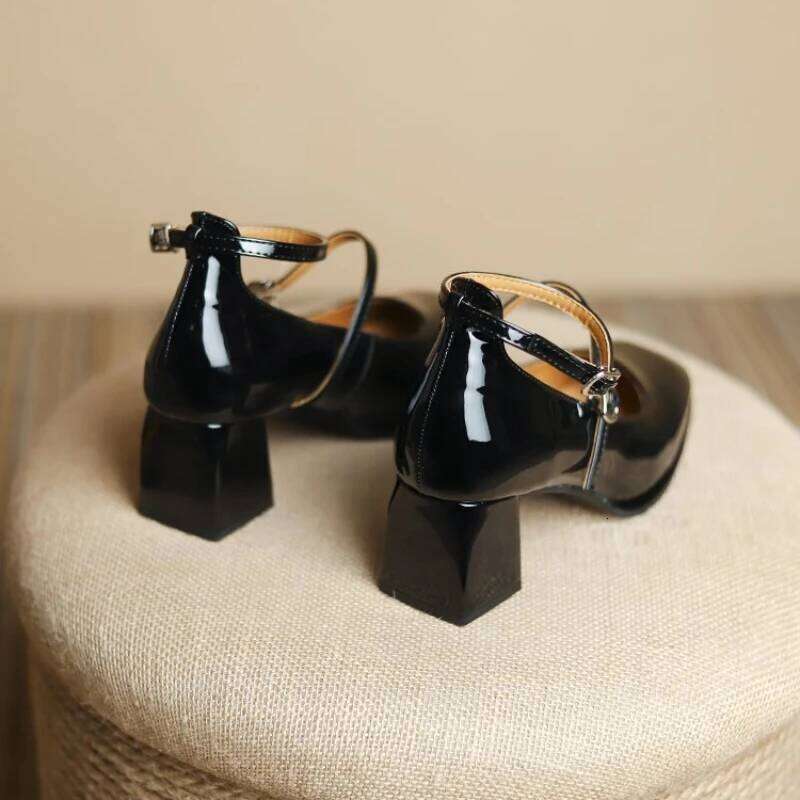 2024 New Mary Jane High Quality Leather Shoes Shallow Square Toe Womens Sandals Buckle Strap Women's Pumps
