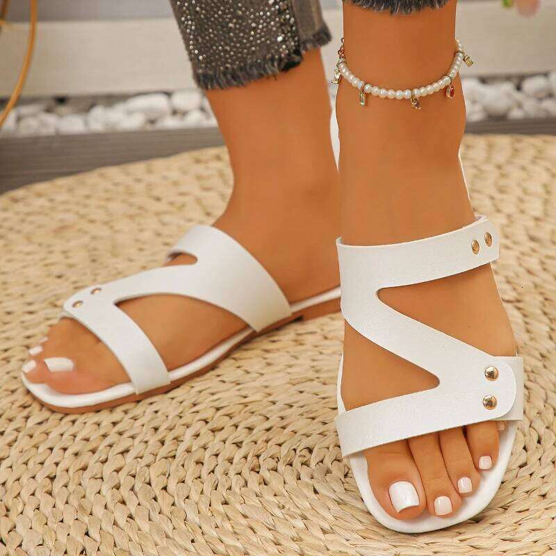 2025 New Women's Comfortable Anti slip Wear resistant Flat Slippers Outdoor Fashion Retro Casual Sandals