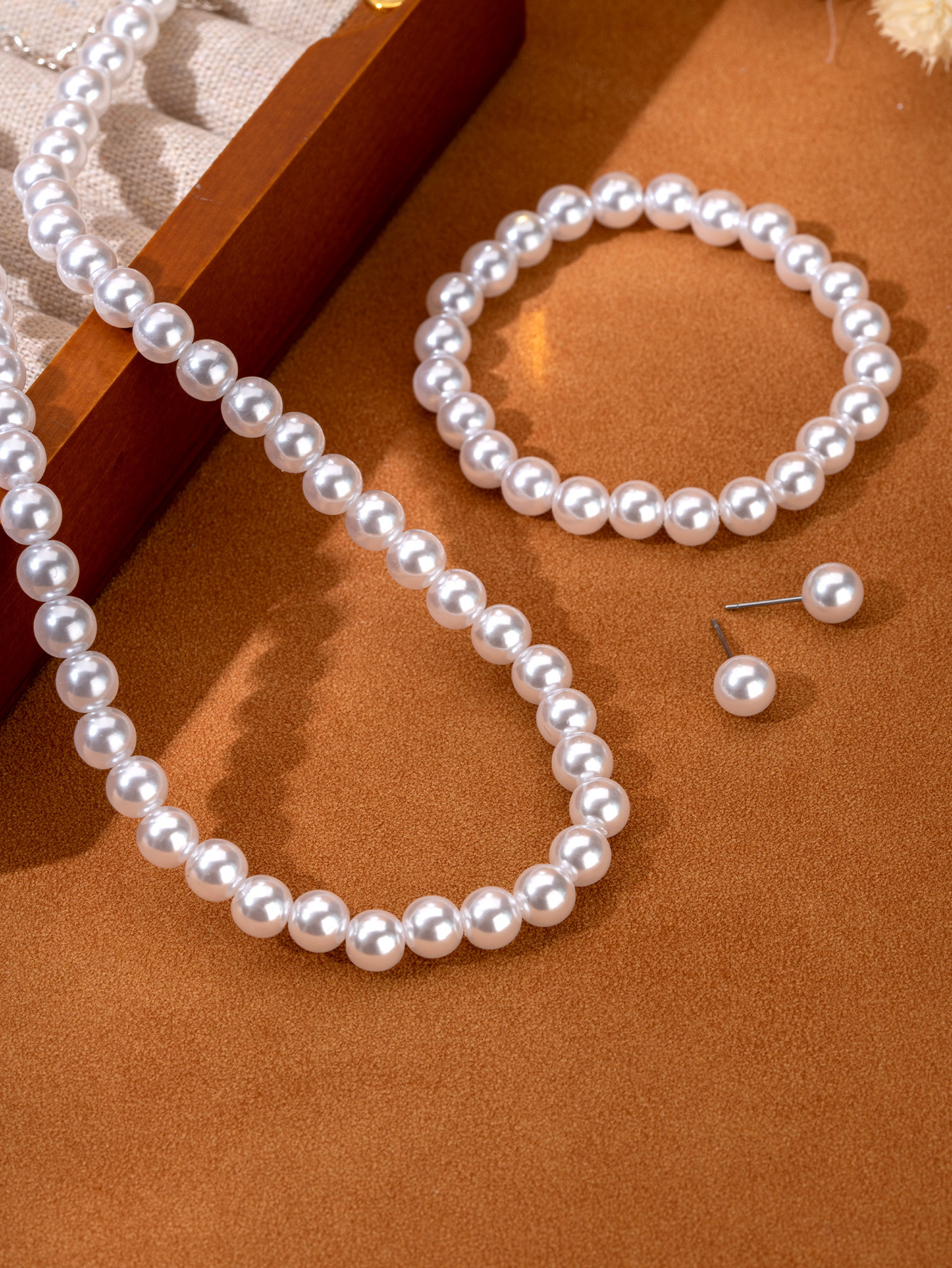 French Style Elegant Socialite Versatile Pure White Imitation Pearl Necklace Bracelet Earrings Three-Piece Set Exquisite Set