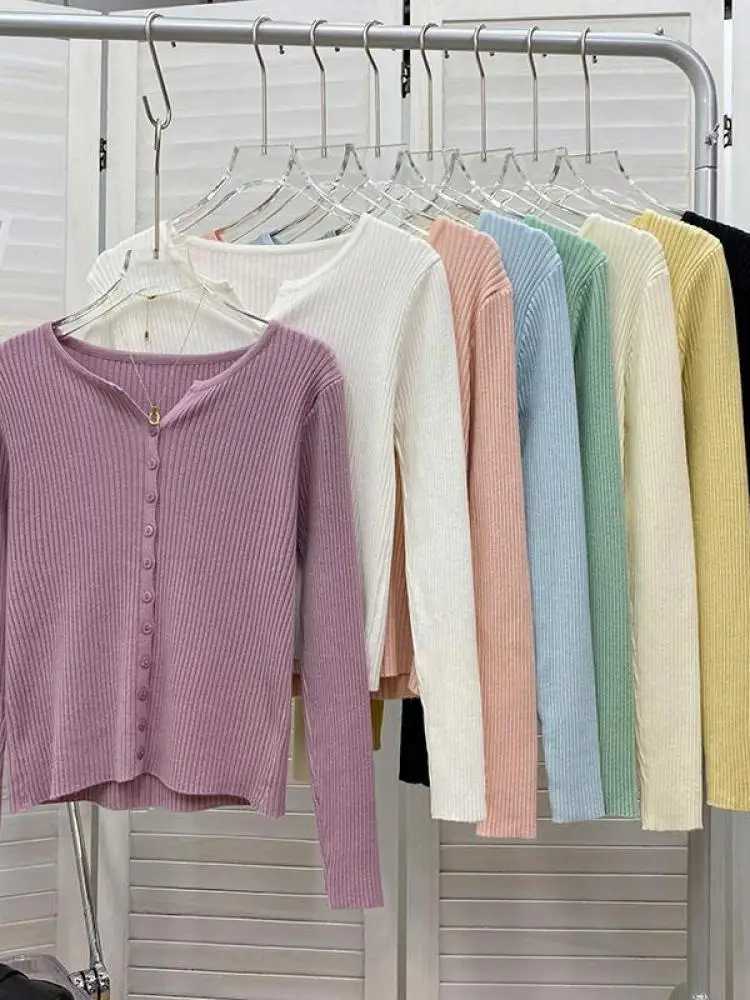 zjaiss 2026 New V-Neck Temperament Small Fragrant Wind Women Loose Sweater All Sweater Coat Special Offer Cardigan M260306