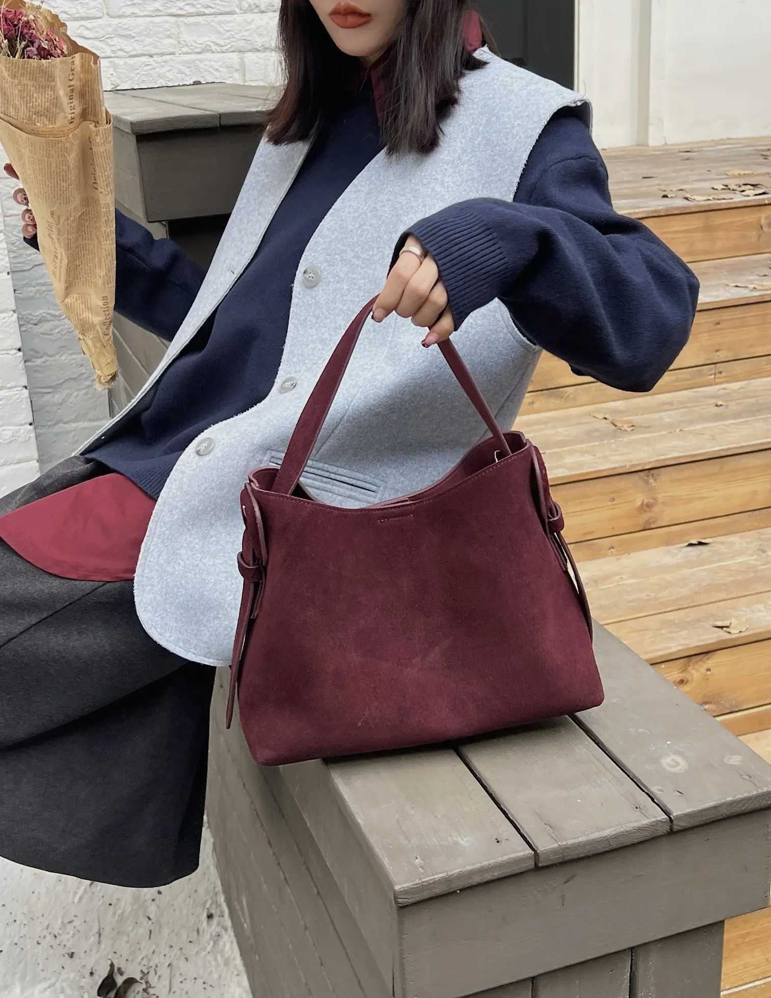 Genuine Grade Suede Leather Fashion Ladeis Shoulder Crossbody Brown Bags Designer Womens Coffe Handbags Angola Red H260306