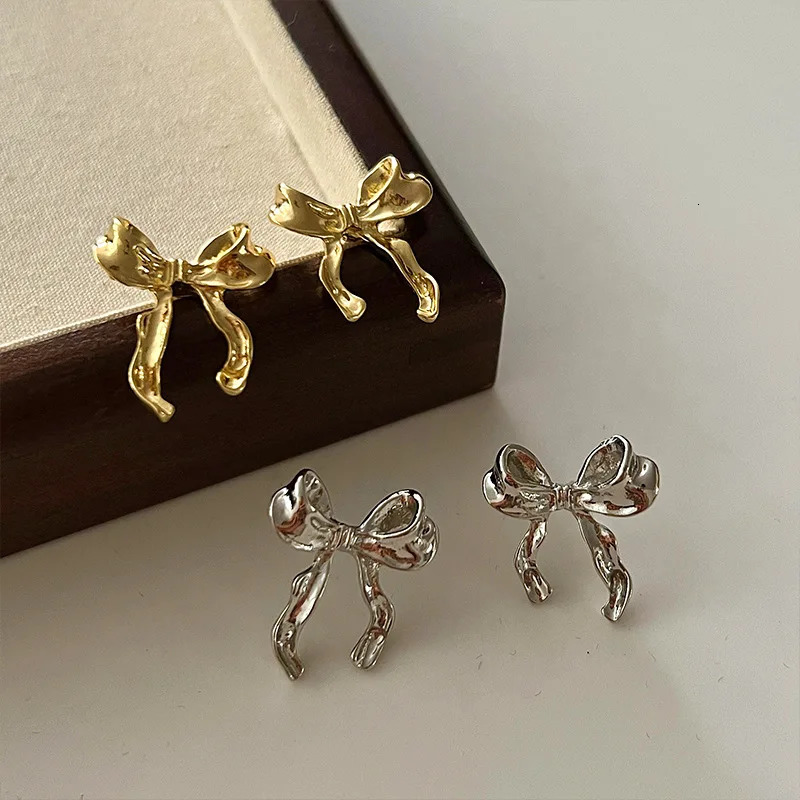 Sweet and Cool Style Bow Knot Earrings Womens Simple Elegant Jewelry Gifts Drop 260302