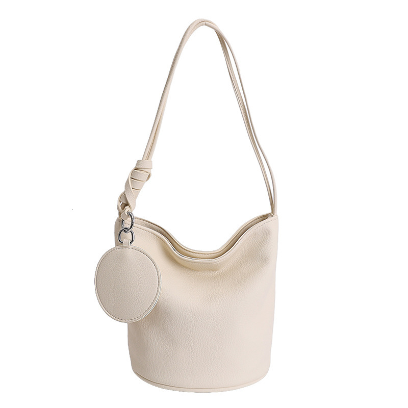 Fashion niche women's handbag spring new fashion simple shoulder bag designer bag crossbody bag luxury handbag