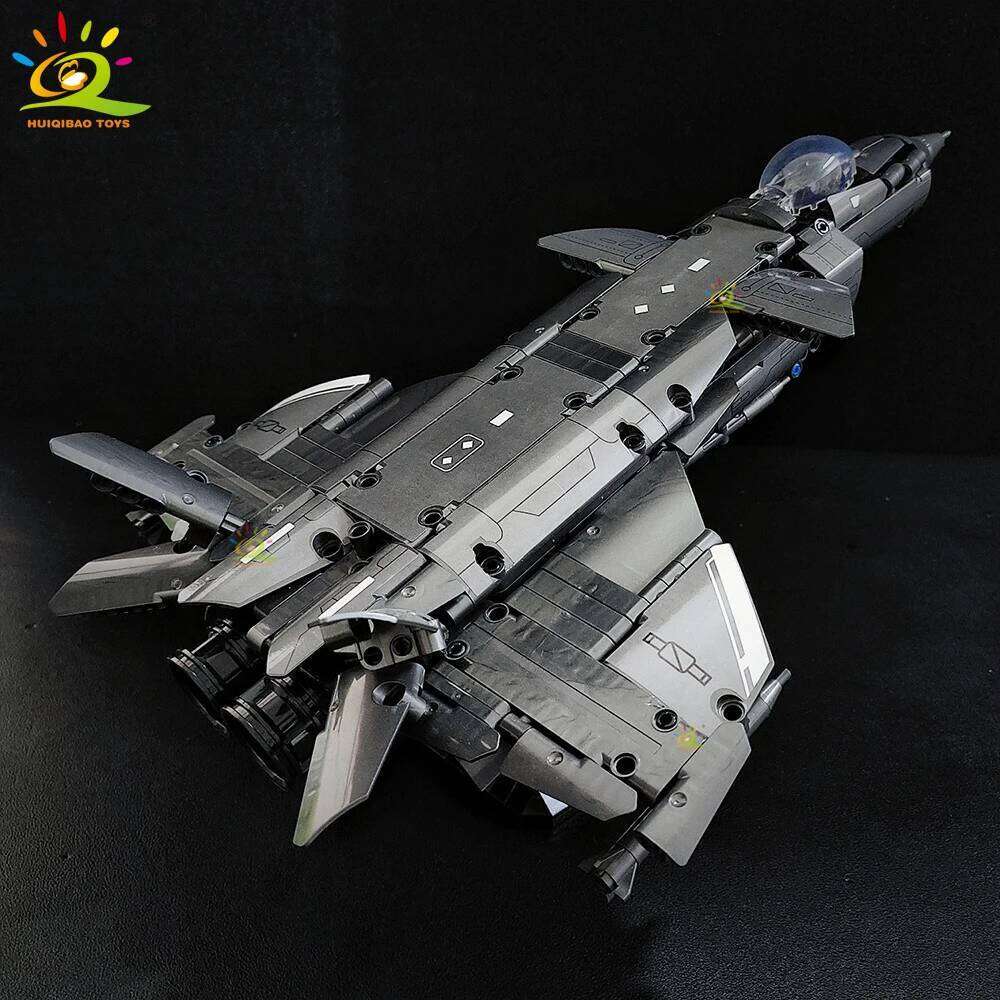 HUIQIBAO WW2 Military Helicopter Army Building Blocks Set for Children Airplane Weapon Toy City Bricks Gift home Decor. Z260306