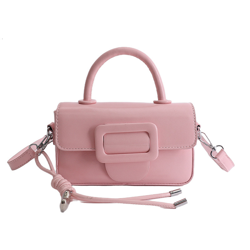 High end retro small square handbag, a new niche shoulder bag and crossbody bag designer bag suitable for women's daily commuting