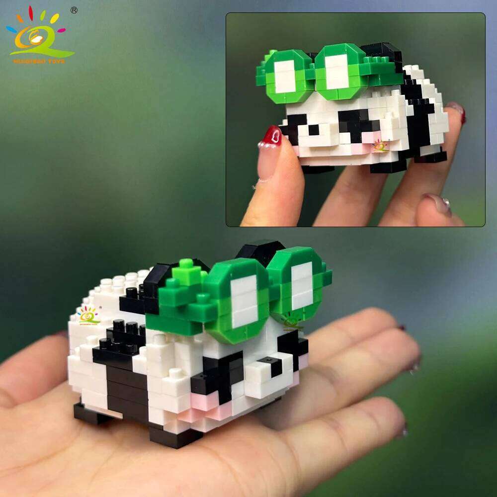 HUIQIBAO Mini Cute Panda Micro Building Blocks 3D Diamond Model Animal Bricks DIY City Construction Toys for Children Kids Gift Z260306