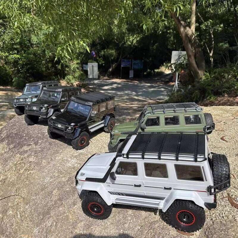 YK4106 SE Pro V2 Remote Control Electric Off-Road Climbing Car 1/10 Scale Simulation RC Toy Vehicle for Entertainment Cool Gift C260305