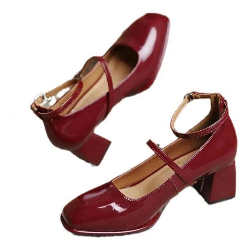 2024 New Mary Jane High Quality Leather Shoes Shallow Square Toe Womens Sandals Buckle Strap Women's Pumps