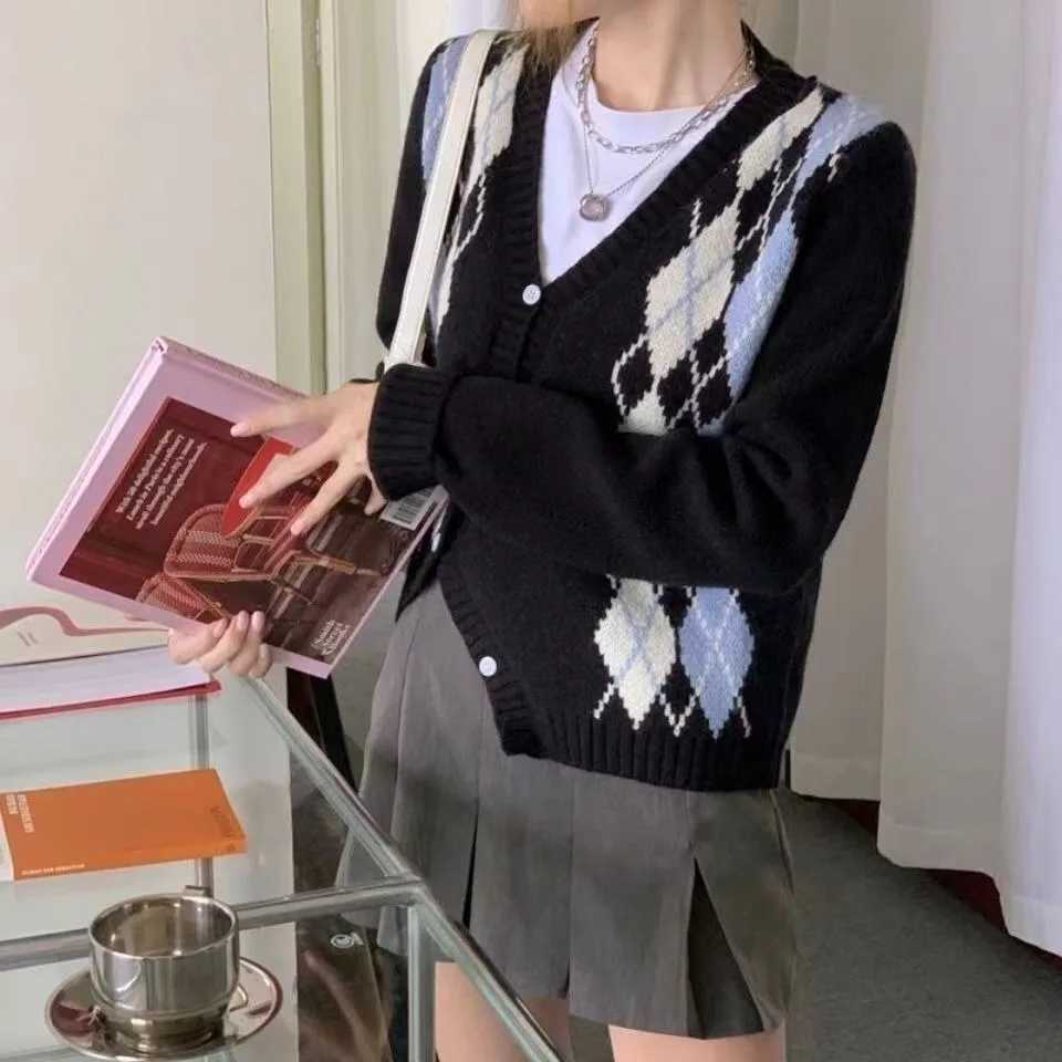 England Style Womens Fashionable Irregular Crochet Thick Knit Top with Argyle Pattern Casual Cardigan Sweater for Autumn Winter M260306