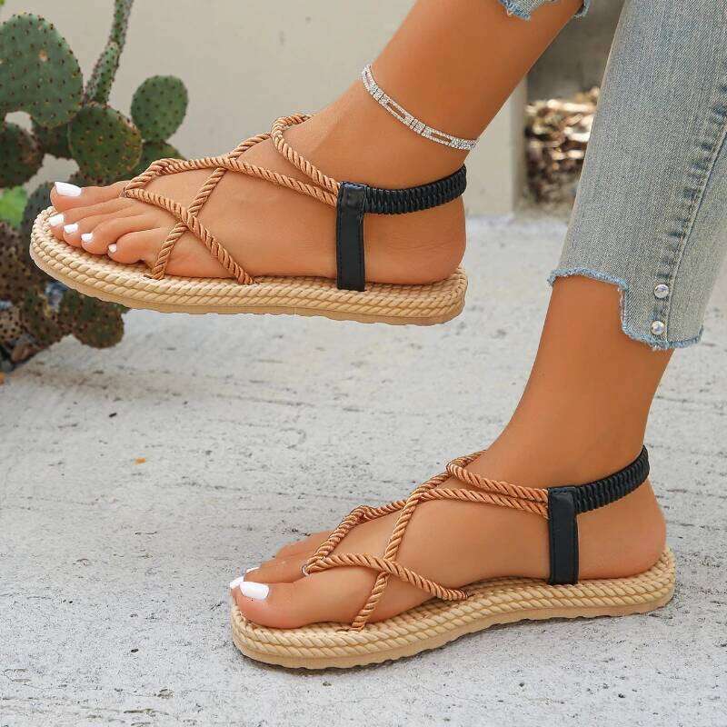 2026 new women's simple and versatile flat bottomed casual toe fashion design sandals outdoor comfortable beach shoes