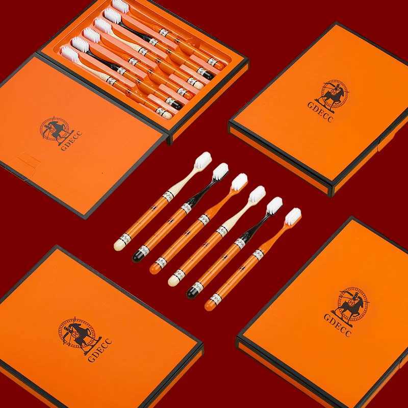 This 6-piece fashionable luxury high-end oral care toothbrush kit, with soft bristles, is ideal for family home use.T260306
