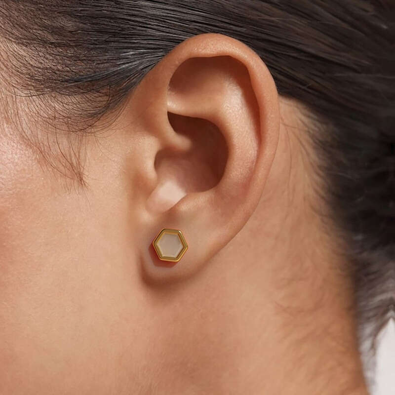 Women's Vintage Earrings: Natural Opal Faceted Hexagonal Stud Earring Stainless Steel Gold-plated Simple Compact Exquisite Light Luxury Jewelry f