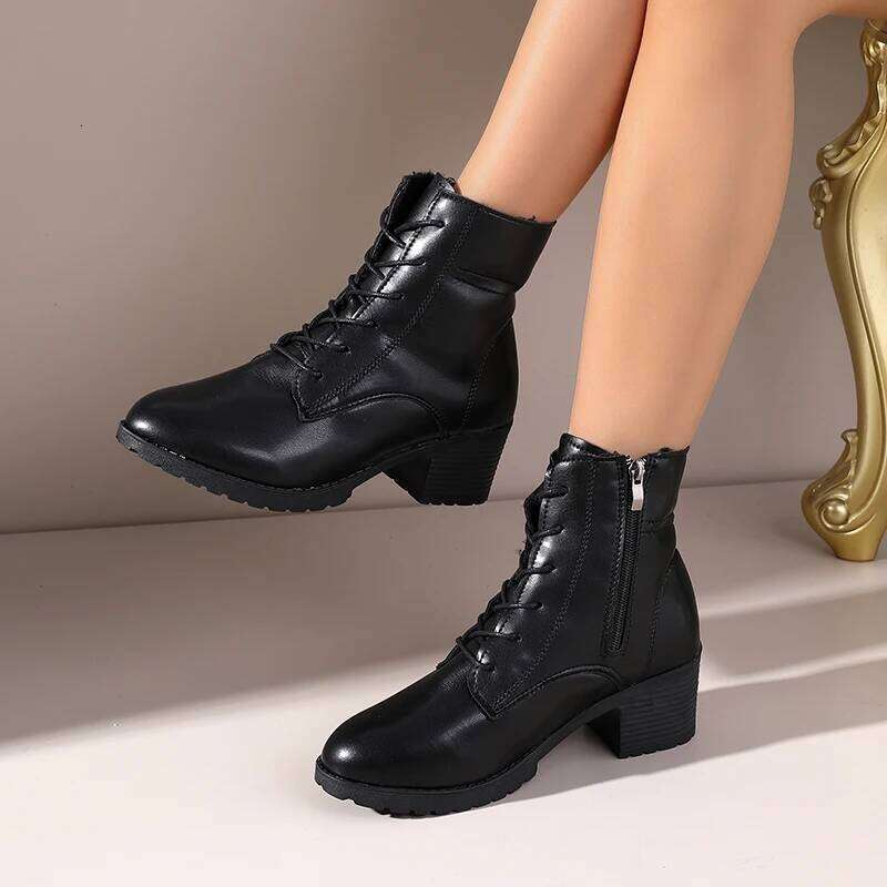 2025 Winter Korean-Style Genuine Soft Leather Ankle Boots - Chunky Heel, Round Toe, Lace-Up, Comfortable