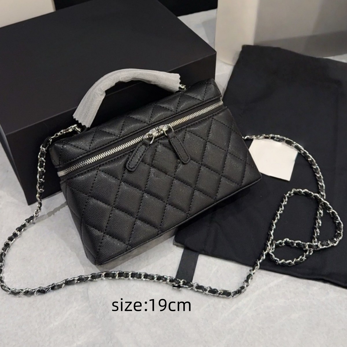 10A Designer Vanity Bag with Mirror Cosmetic Shoulder bag with Chain Strap Crossbody Bag High Quality Leather Bag Womens Make Up Case Small Mini Handbag