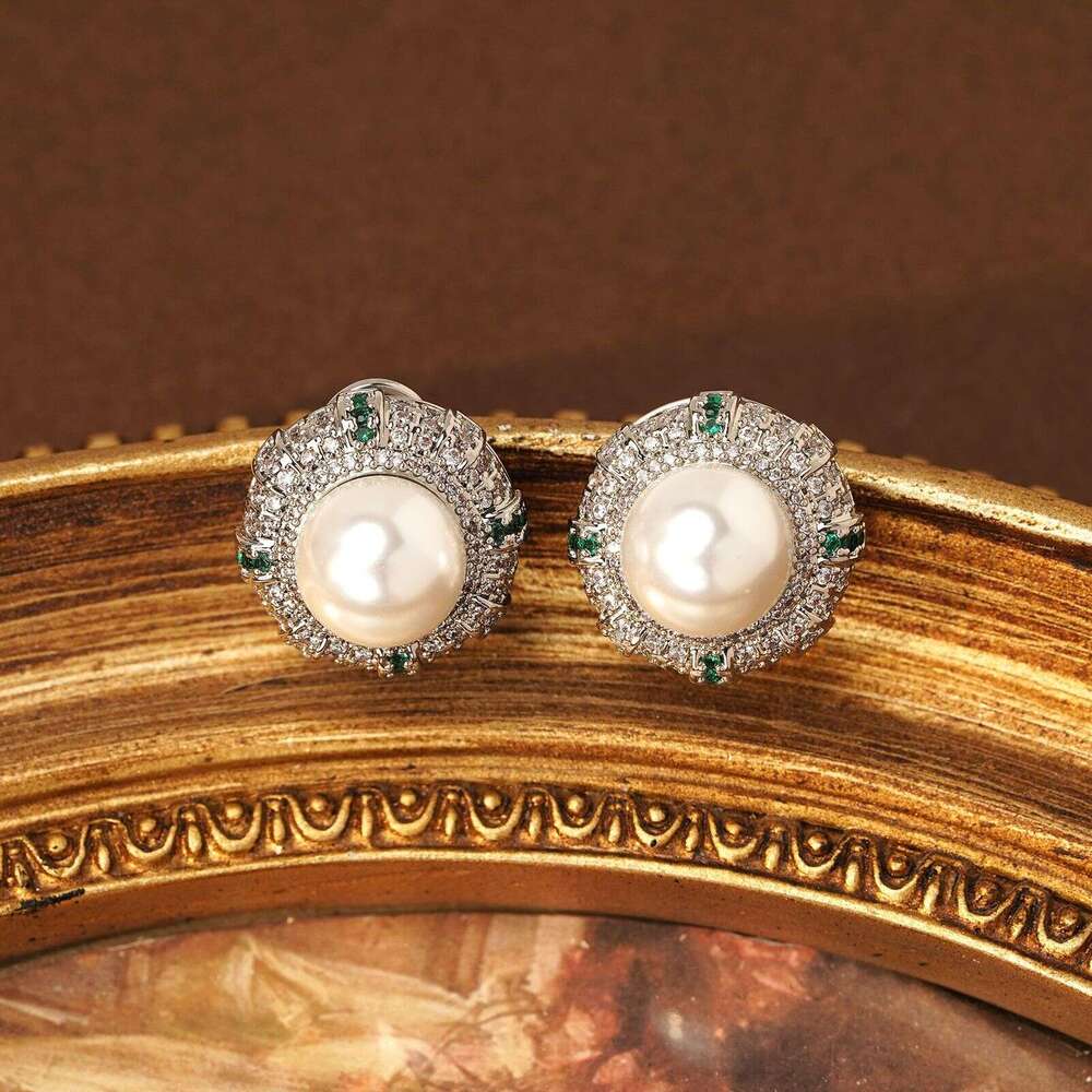 Vintage Fashion Elegant Glass Pearl Women's Simple Copper Inlaid Zircon Eight-Pointed Star Geometric Necklace Earrings Set High-Quality