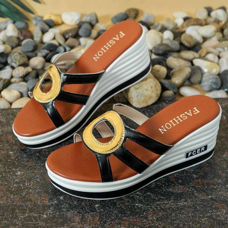 2026 Summer New Women's Open toed Slope Heel Fashion Casual Lightweight Sandals