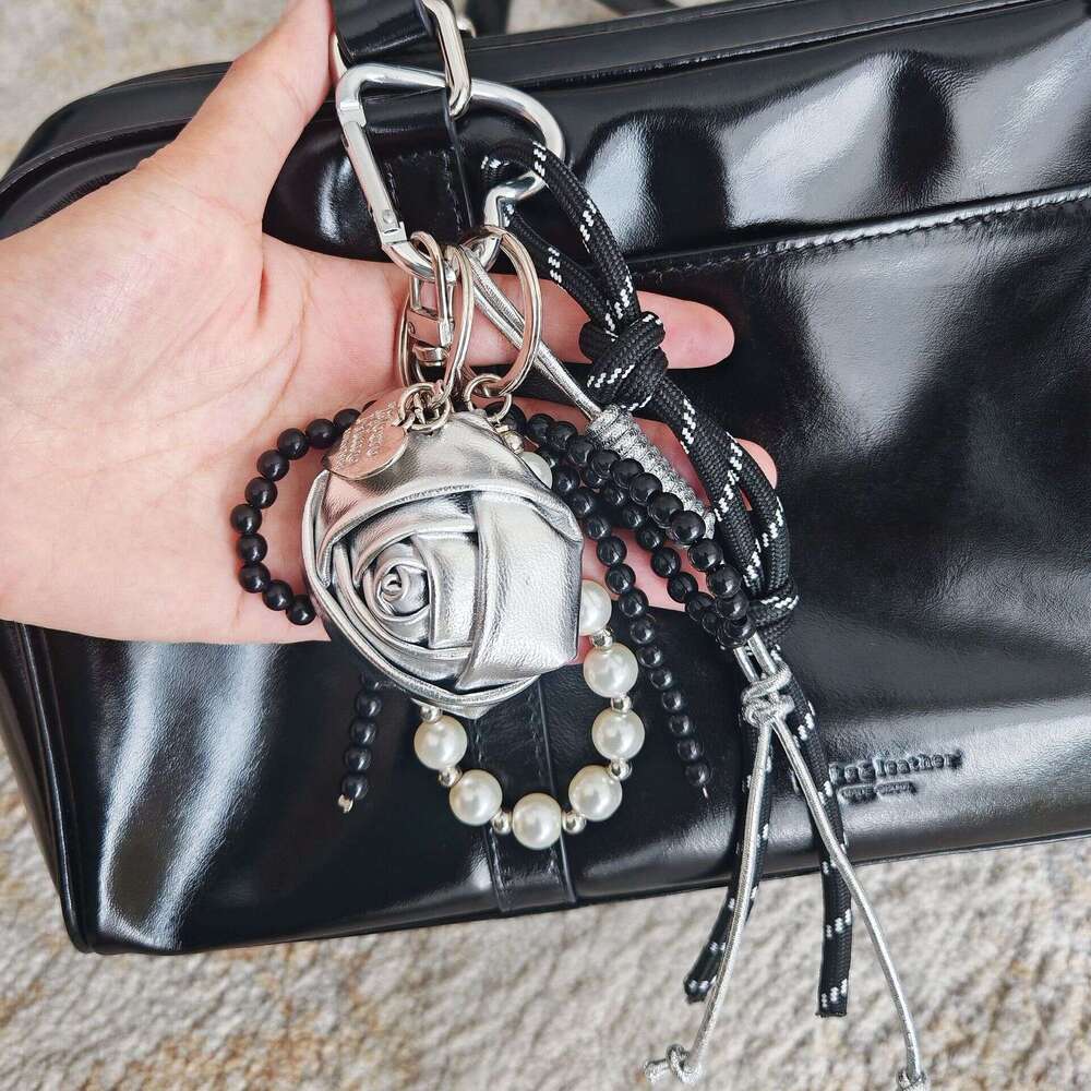 luxury-style bag hanging woven rope ins-style leather DIY keychain rose bow pearl chain pendant