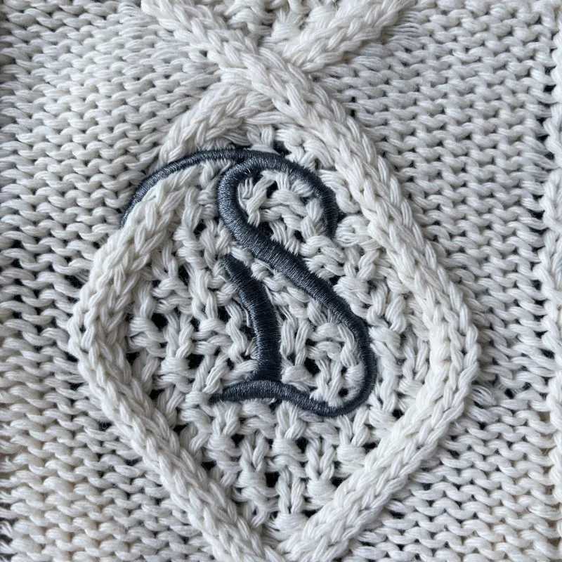 2025 LAKes Cardigan Womens Autumn Winter Wisteria Flowers Beige Cardigans Female Purple Embroidery Knitted Sweater Folklore M260306