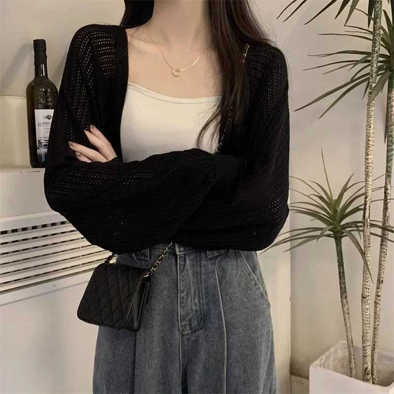 Fashion Hollow Out Sunscreen Cardigan Women Lantern Sleeve Thin Short Knitted Cardigans Woman Elegant Simple Crop Smock Top M260306