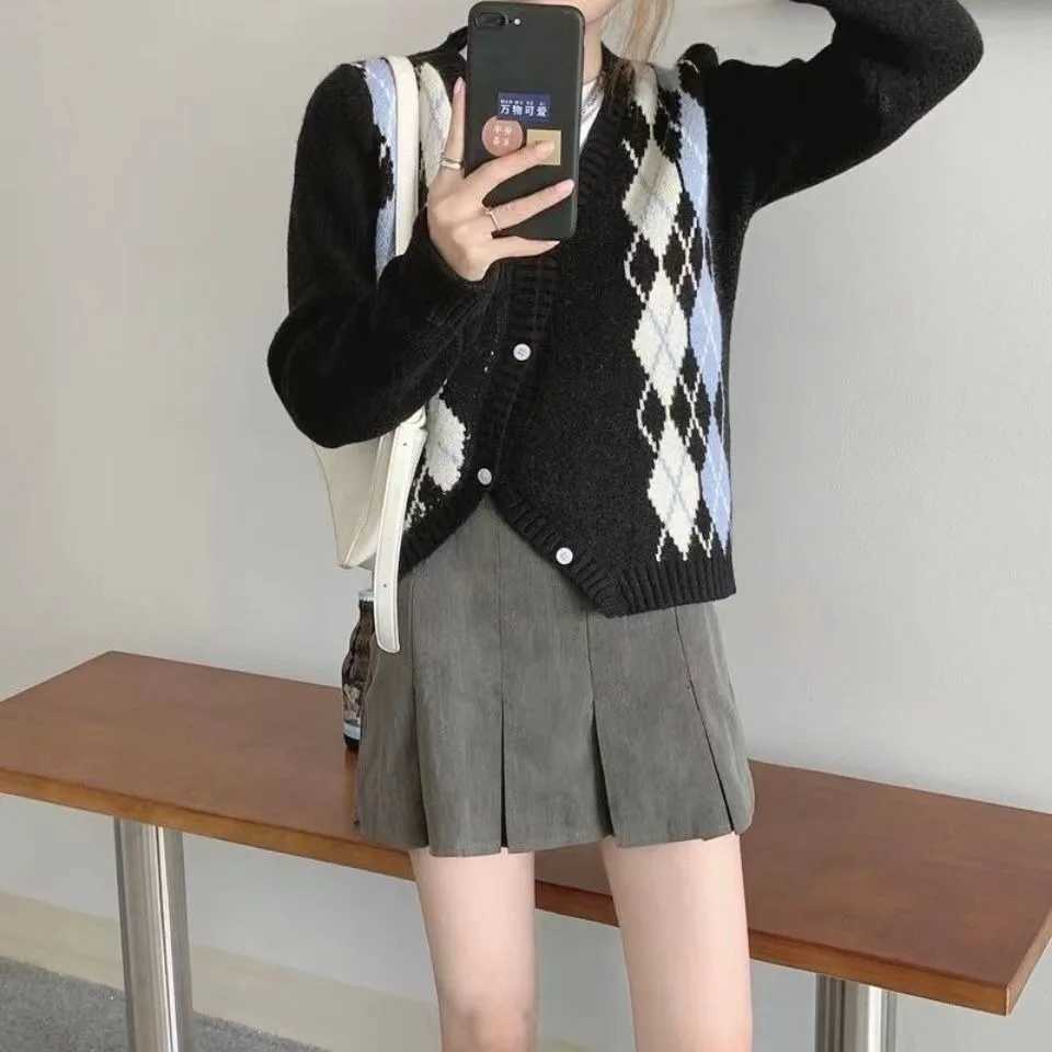 England Style Womens Fashionable Irregular Crochet Thick Knit Top with Argyle Pattern Casual Cardigan Sweater for Autumn Winter M260306