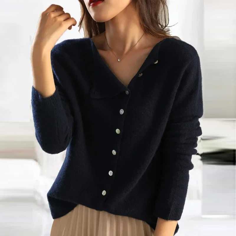 Autumn Winter Sweater Women Elegant Button Design Knitted Cardigans For Women Casual Sweaters M260306