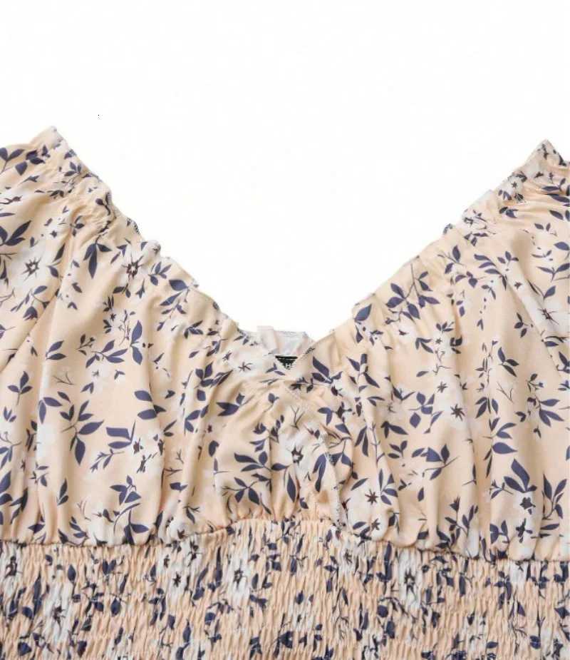 Vintage floral dress with fluffy cuffs and pleated waist cinching suitable for womens summer beach wear and summer parties X260306