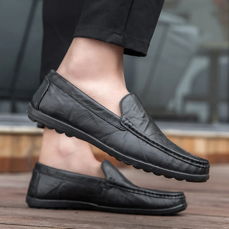 Genuine Leather Men Shoes Casual Men Loafers Italian Moccasins Breathable Slip on Men Driving Shoes Chaussure Homme 260305