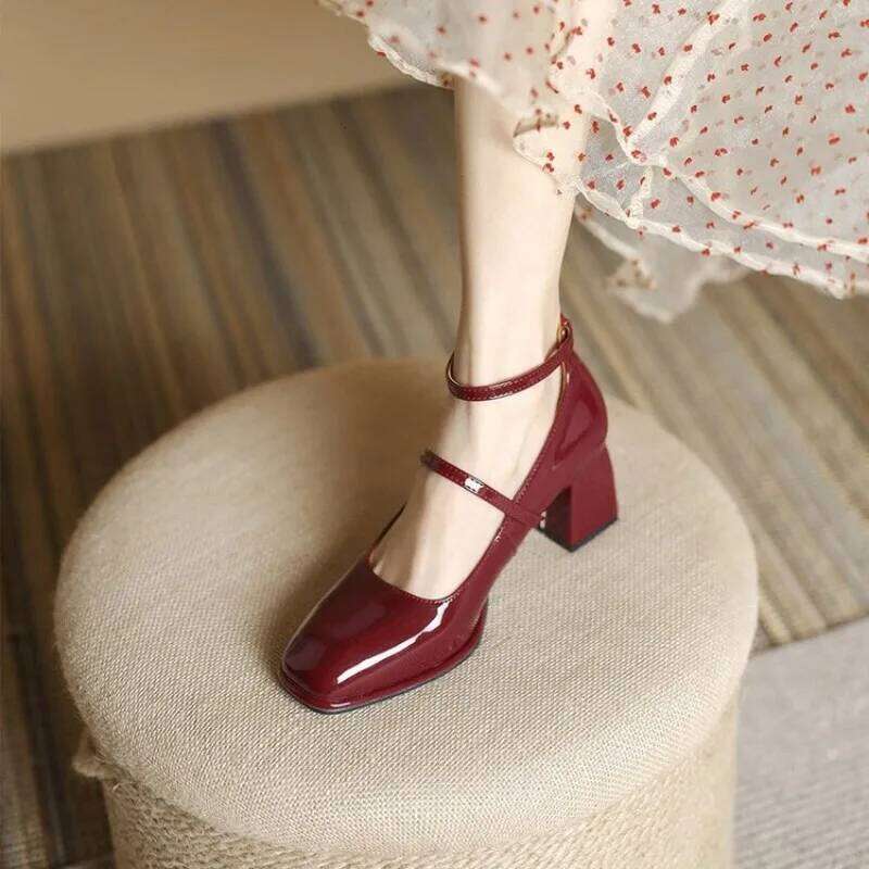 2024 New Mary Jane High Quality Leather Shoes Shallow Square Toe Womens Sandals Buckle Strap Women's Pumps