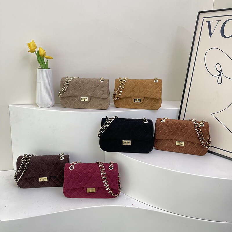 Elegant Simple Quilted Chain For Women, New Trendy Crossbody Bag, Velvet Versatile Lock Buckle Shoulder Bag